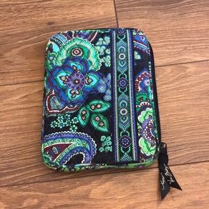 Vera bradley pouch
